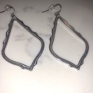 Kendra Scott Sophee Drop Earrings in Silver